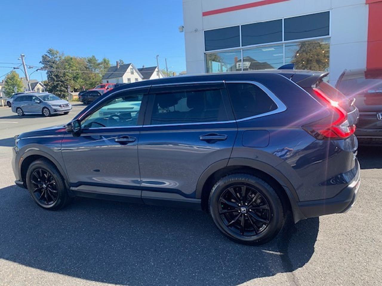 2025 Honda CR-V Hybrid EX-L Photo
