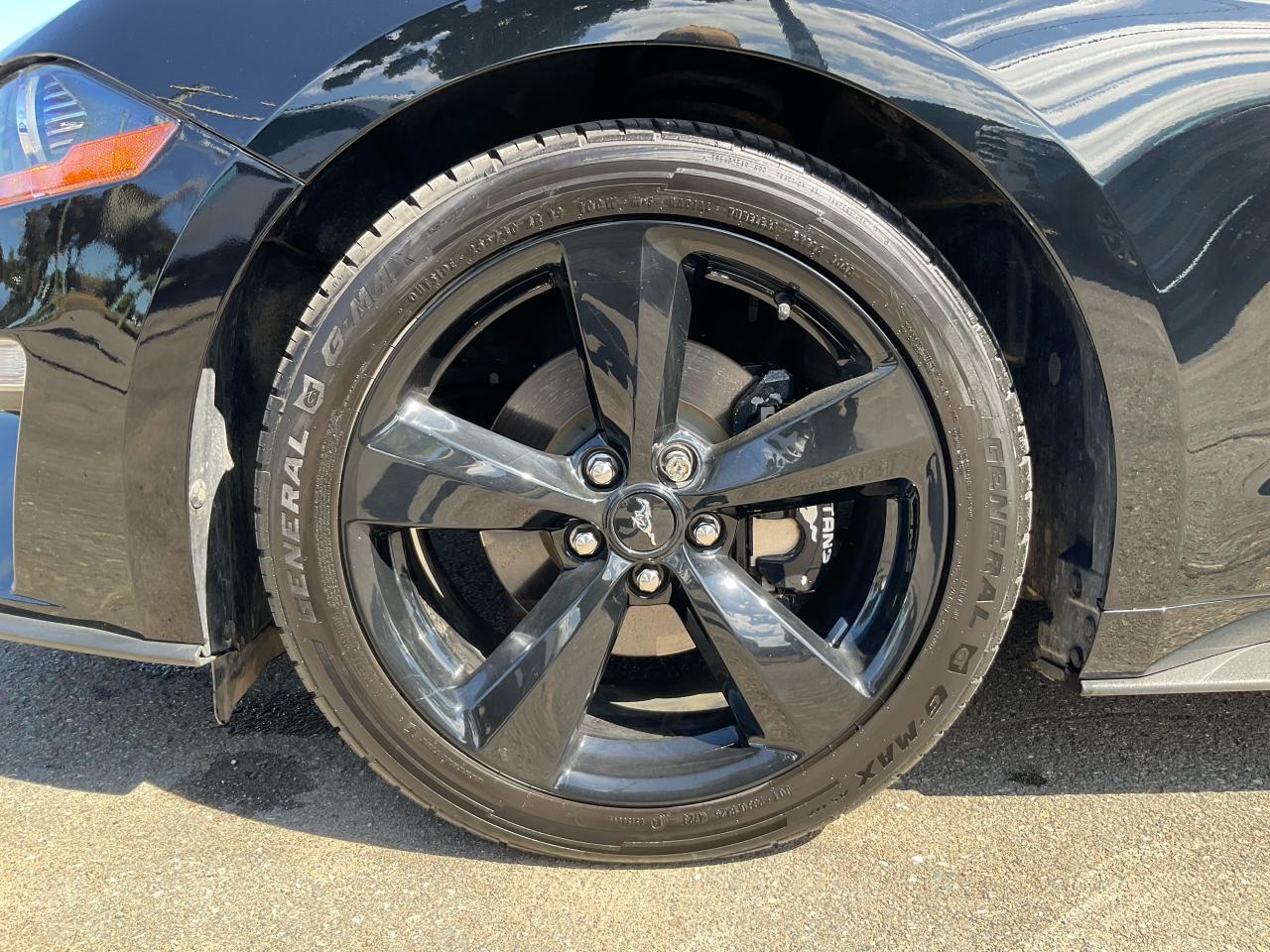 2021 Ford Mustang EcoBoost Photo5