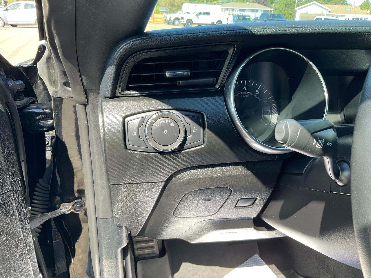 2021 Ford Mustang EcoBoost Photo5