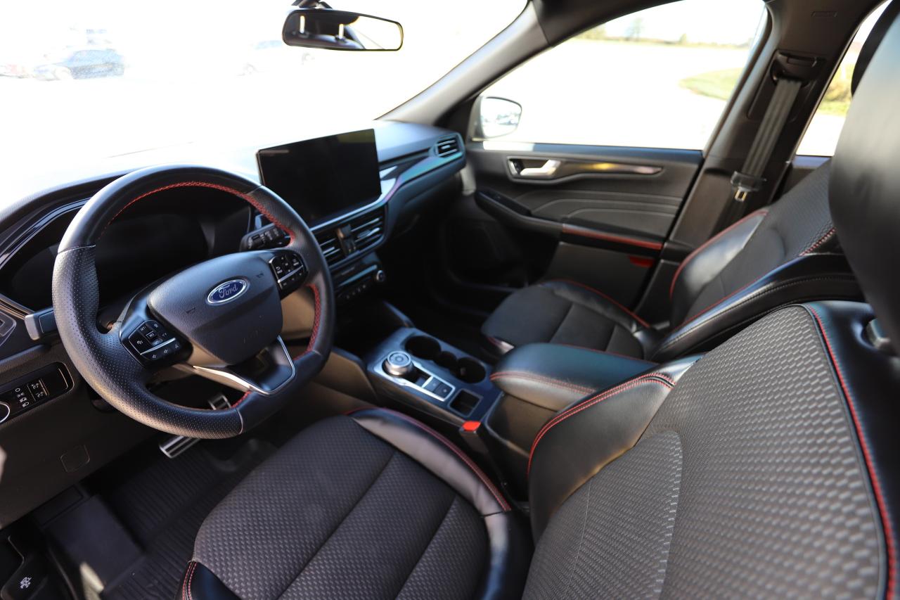 2023 Ford Escape ST-Line Select AWD Photo5