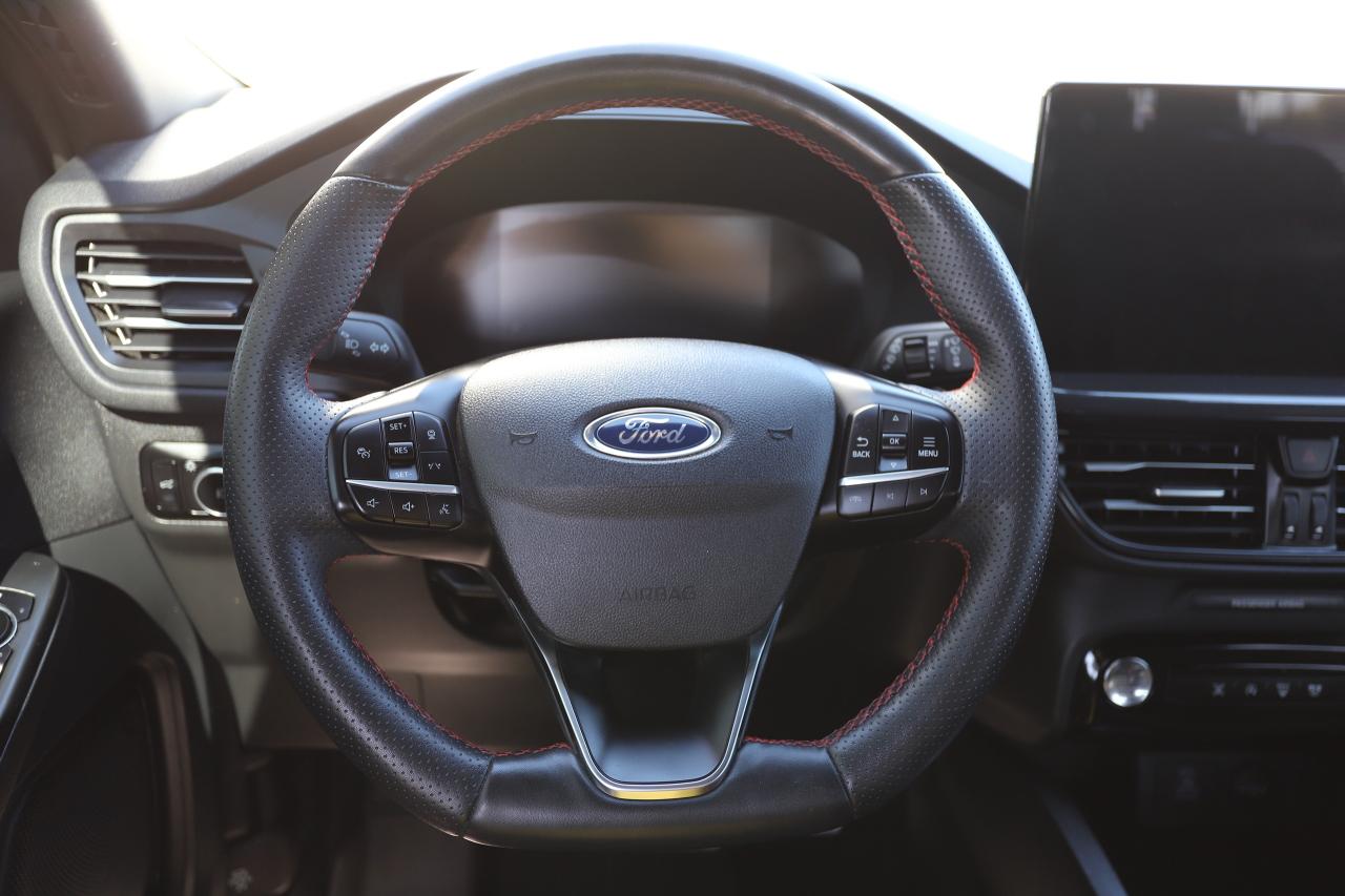 2023 Ford Escape ST-Line Select AWD Photo5