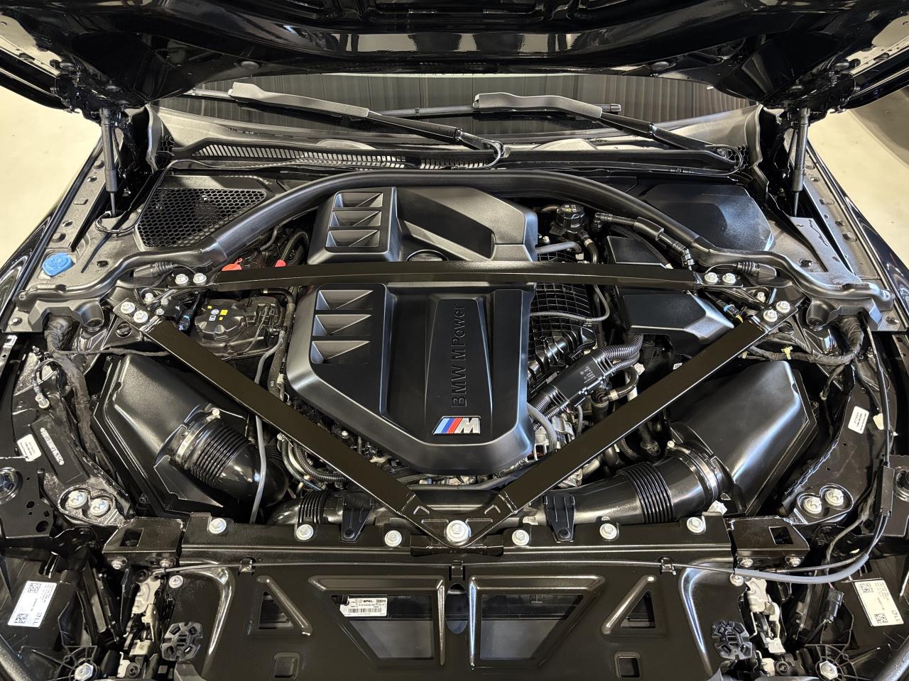 2025 BMW M3 Competition|SEDAN|AWD|NO LUX TAX|REDLEATHER|CARBON - Photo #3