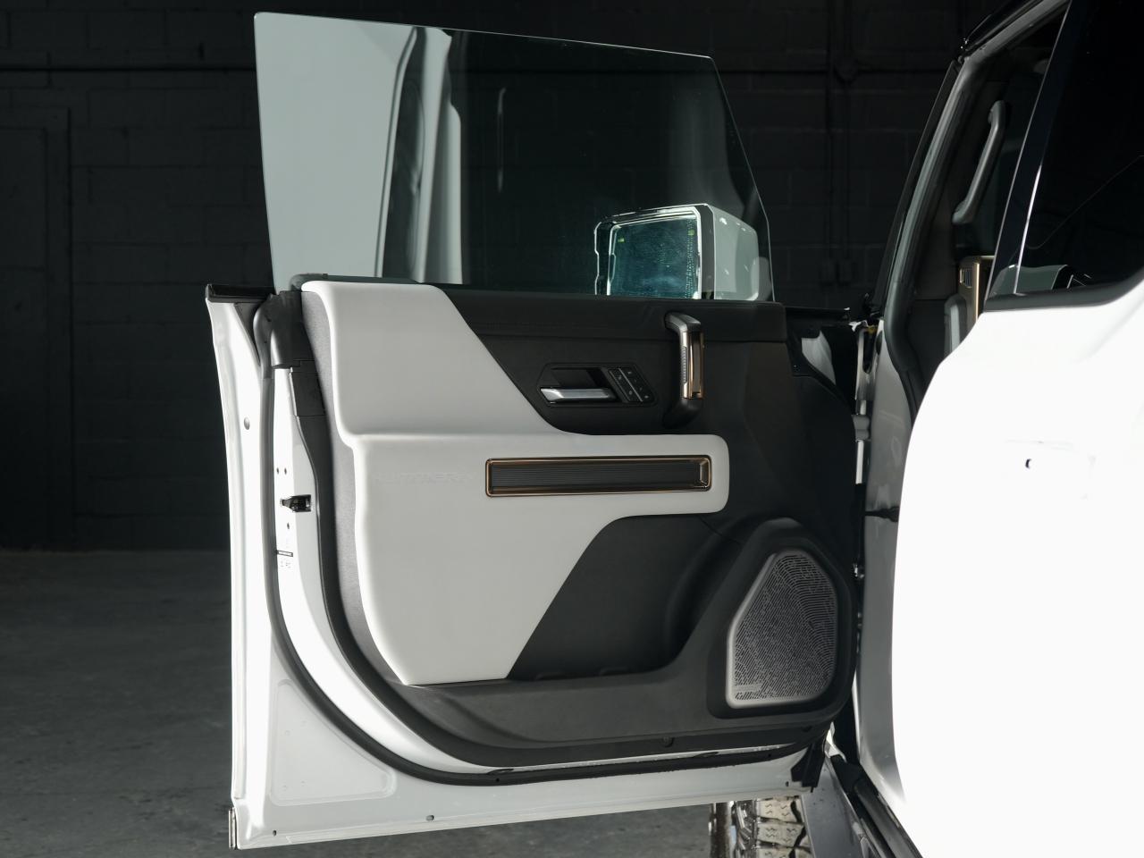 2023 GMC HUMMER EV Pickup e4WD Crew Cab|NO ACCIDENTS|360CAM|PANO|ADAPTIVE CC Photo