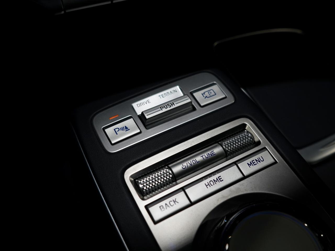 2023 Genesis GV70 Sport Plus/PANO/HUD/21 IN RIM/PANO/360CAM/1OWNER Photo