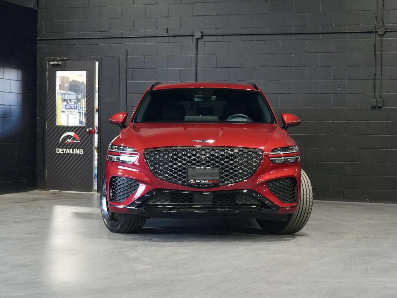 2023 Genesis GV70 Sport Plus/PANO/HUD/21 IN RIM/PANO/360CAM/1OWNER Photo2