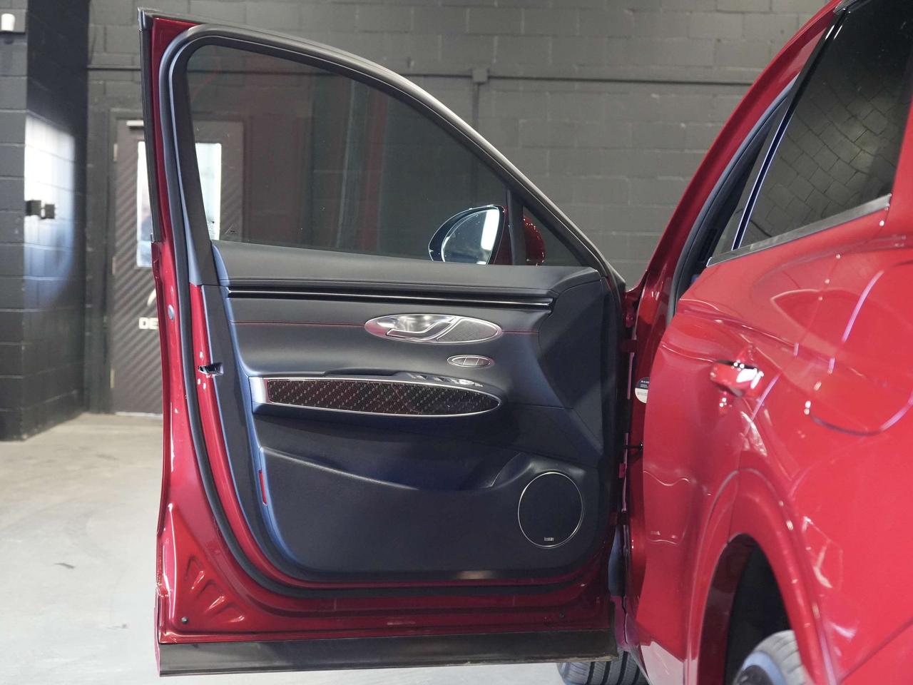 2023 Genesis GV70 Sport Plus/PANO/HUD/21 IN RIM/PANO/360CAM/1OWNER Photo
