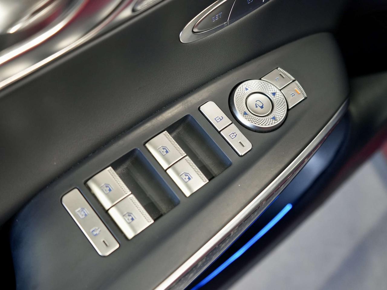 2023 Genesis GV70 Sport Plus/PANO/HUD/21 IN RIM/PANO/360CAM/1OWNER Photo