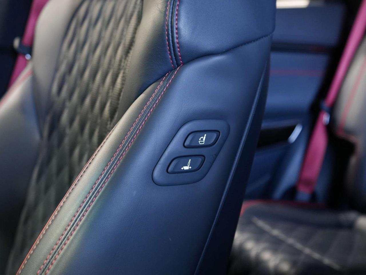 2023 Genesis GV70 Sport Plus/PANO/HUD/21 IN RIM/PANO/360CAM/1OWNER Photo
