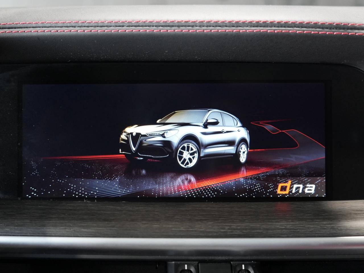 2021 Alfa Romeo Stelvio Ti/PANO/CAM/NAV/HARMAN K/DRIVE ASSIST/NO ACCIDENTS Photo