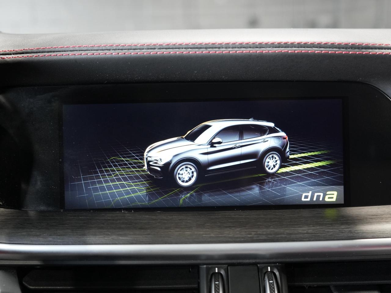 2021 Alfa Romeo Stelvio Ti/PANO/CAM/NAV/HARMAN K/DRIVE ASSIST/NO ACCIDENTS Photo