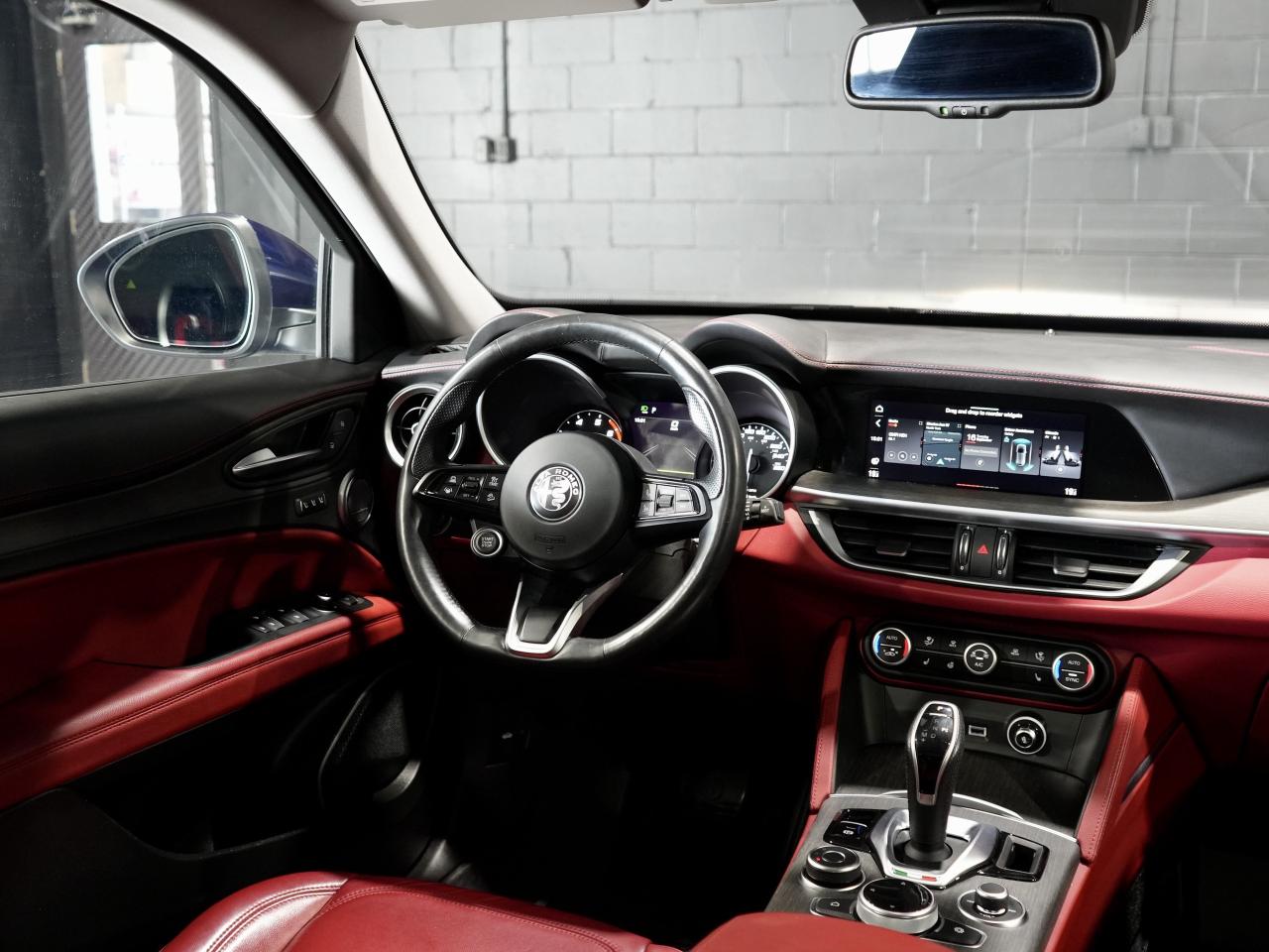 2021 Alfa Romeo Stelvio Ti/PANO/CAM/NAV/HARMAN K/DRIVE ASSIST/NO ACCIDENTS Photo