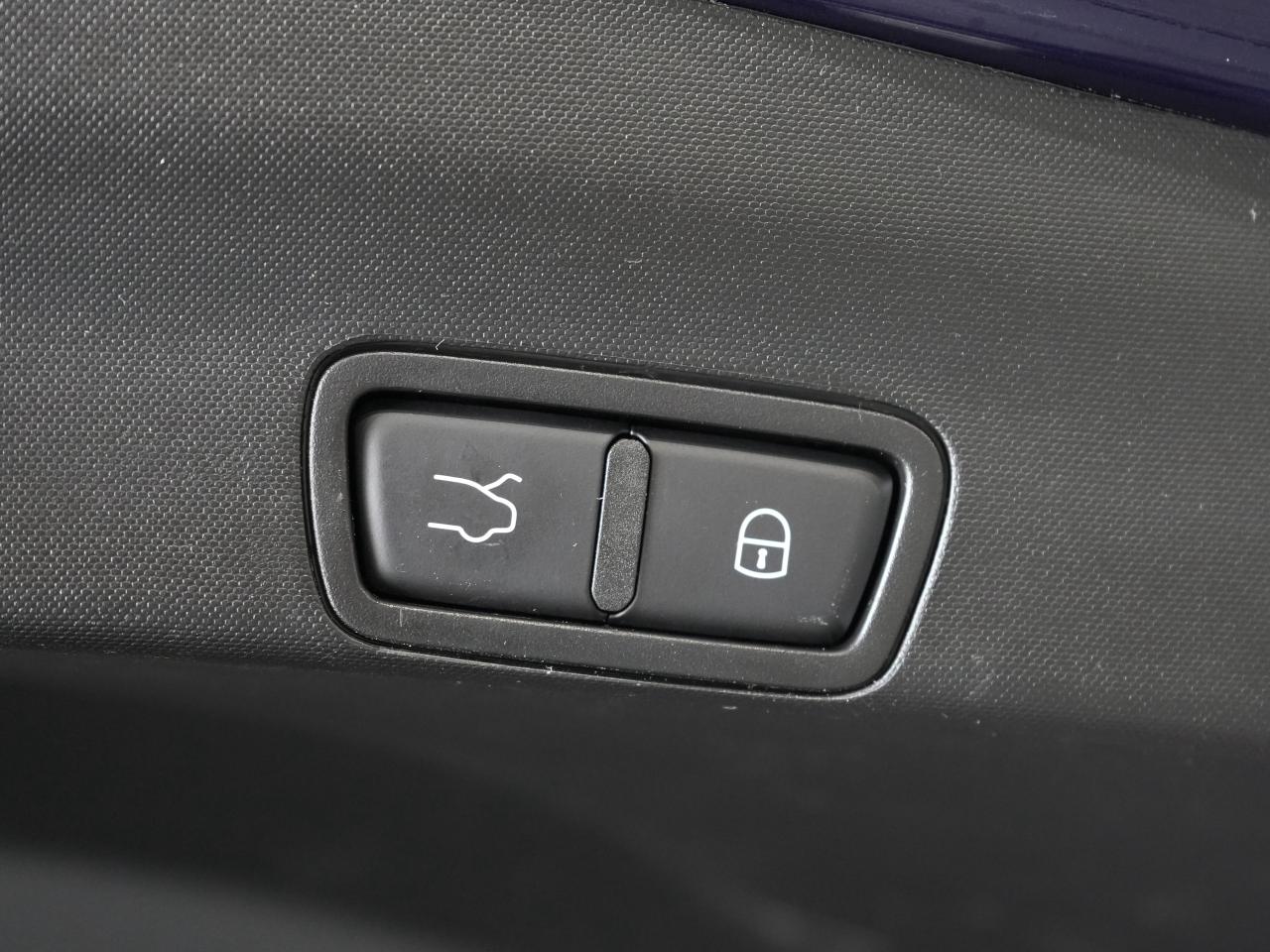 2021 Alfa Romeo Stelvio Ti/PANO/CAM/NAV/HARMAN K/DRIVE ASSIST/NO ACCIDENTS Photo