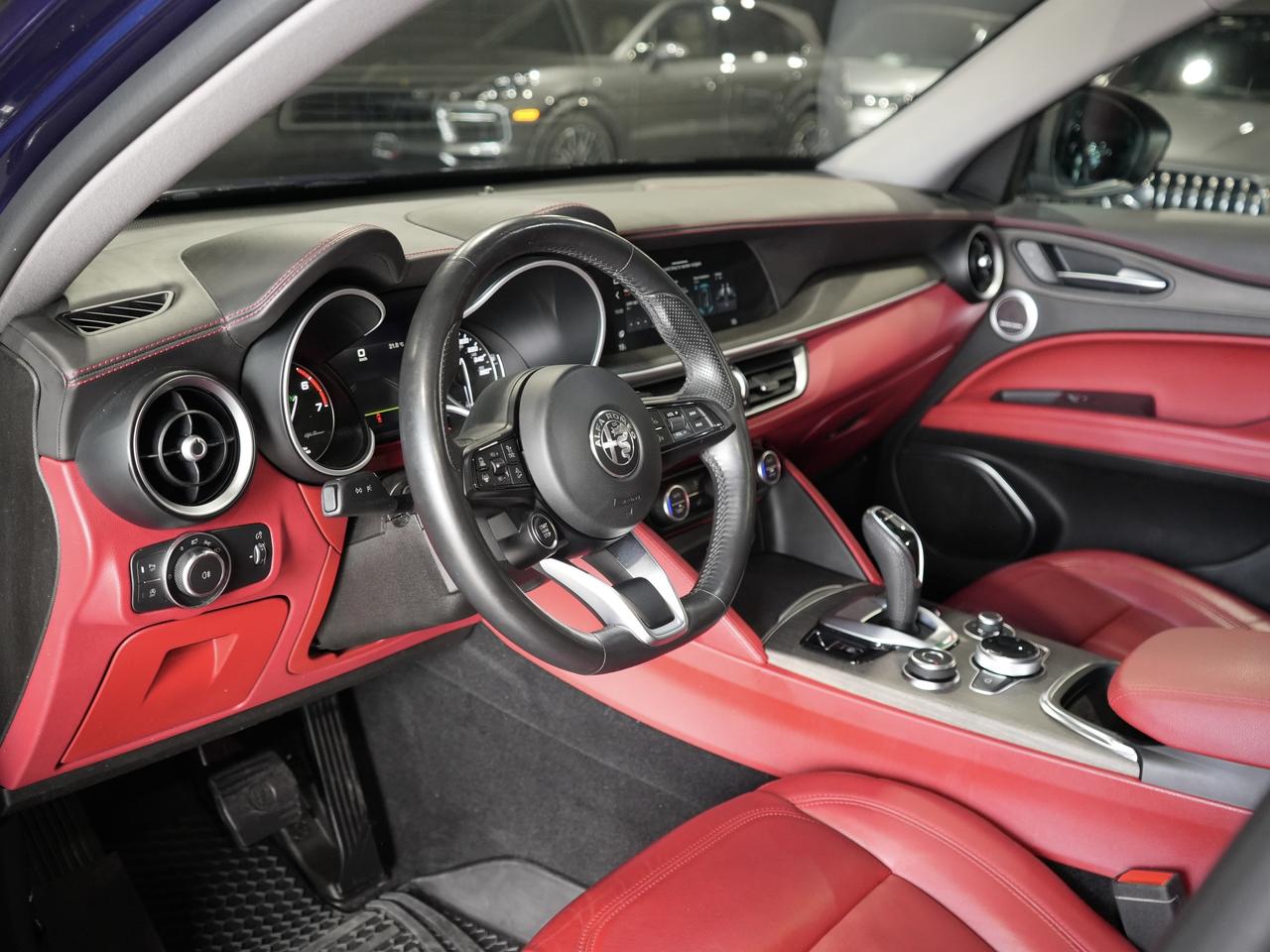 2021 Alfa Romeo Stelvio Ti/PANO/CAM/NAV/HARMAN K/DRIVE ASSIST/NO ACCIDENTS Photo