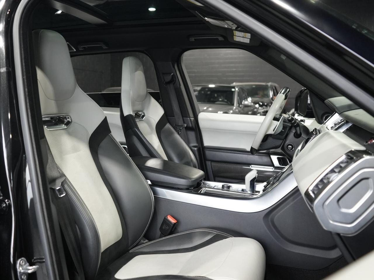 2018 Land Rover Range Rover Sport V8  SVR/HUD/360CAM/PANO/MERIDIAN/22 IN RIMS Photo