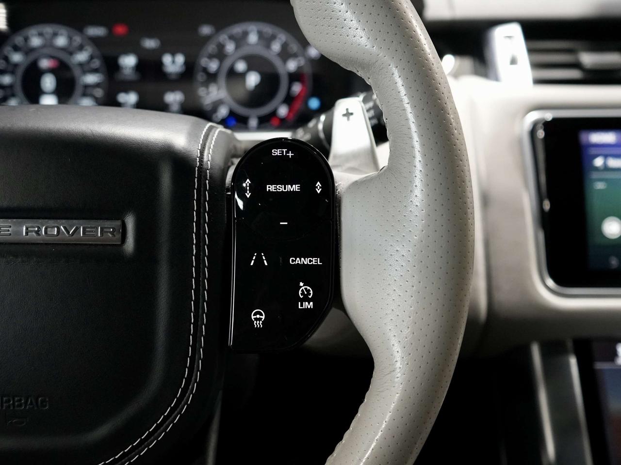 2018 Land Rover Range Rover Sport V8  SVR/HUD/360CAM/PANO/MERIDIAN/22 IN RIMS Photo
