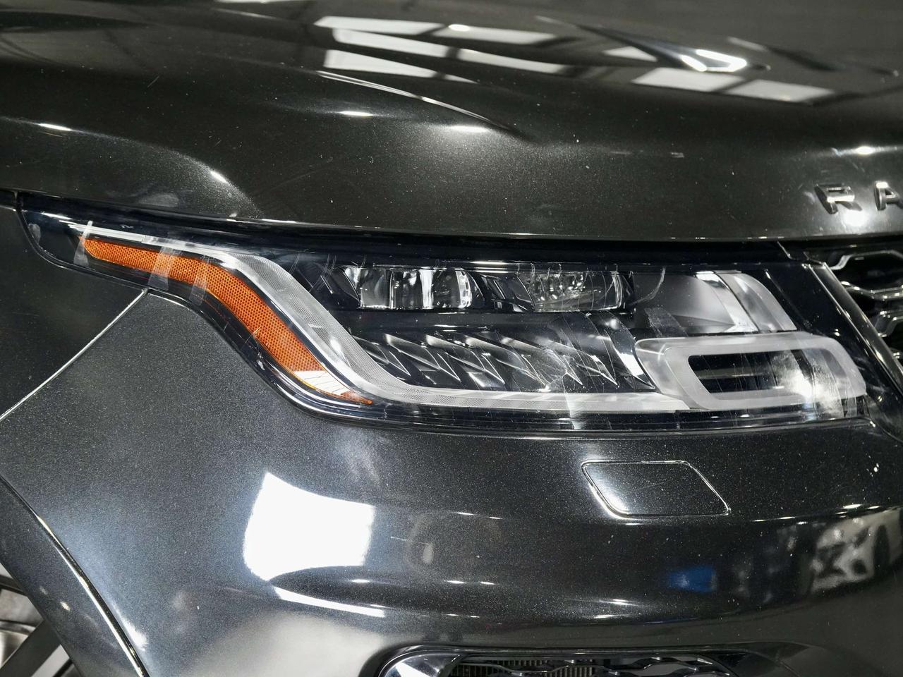 2018 Land Rover Range Rover Sport V8  SVR/HUD/360CAM/PANO/MERIDIAN/22 IN RIMS Photo