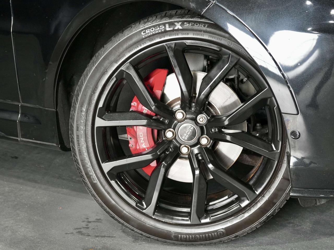 2018 Land Rover Range Rover Sport V8  SVR/HUD/360CAM/PANO/MERIDIAN/22 IN RIMS Photo
