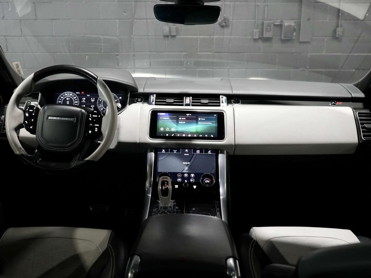 2018 Land Rover Range Rover Sport V8  SVR/HUD/360CAM/PANO/MERIDIAN/22 IN RIMS Photo