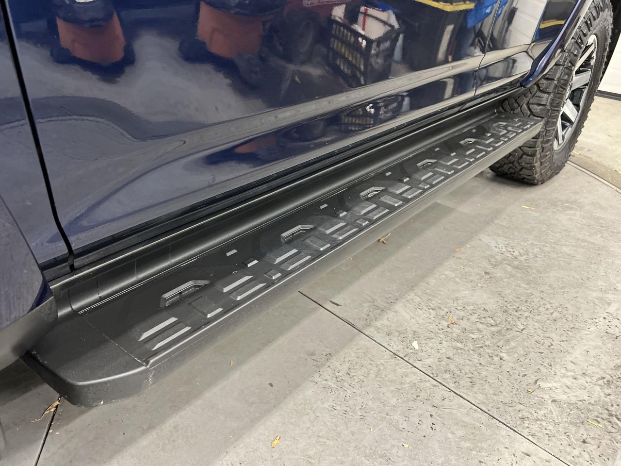 2019 Toyota 4Runner 4X4 | 7-PASSENGER | HTD LEATHER |SUNROOF | TOW PKG Photo