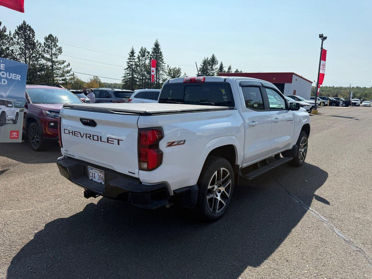 2024 Chevrolet Colorado 4WD Z71 Photo4