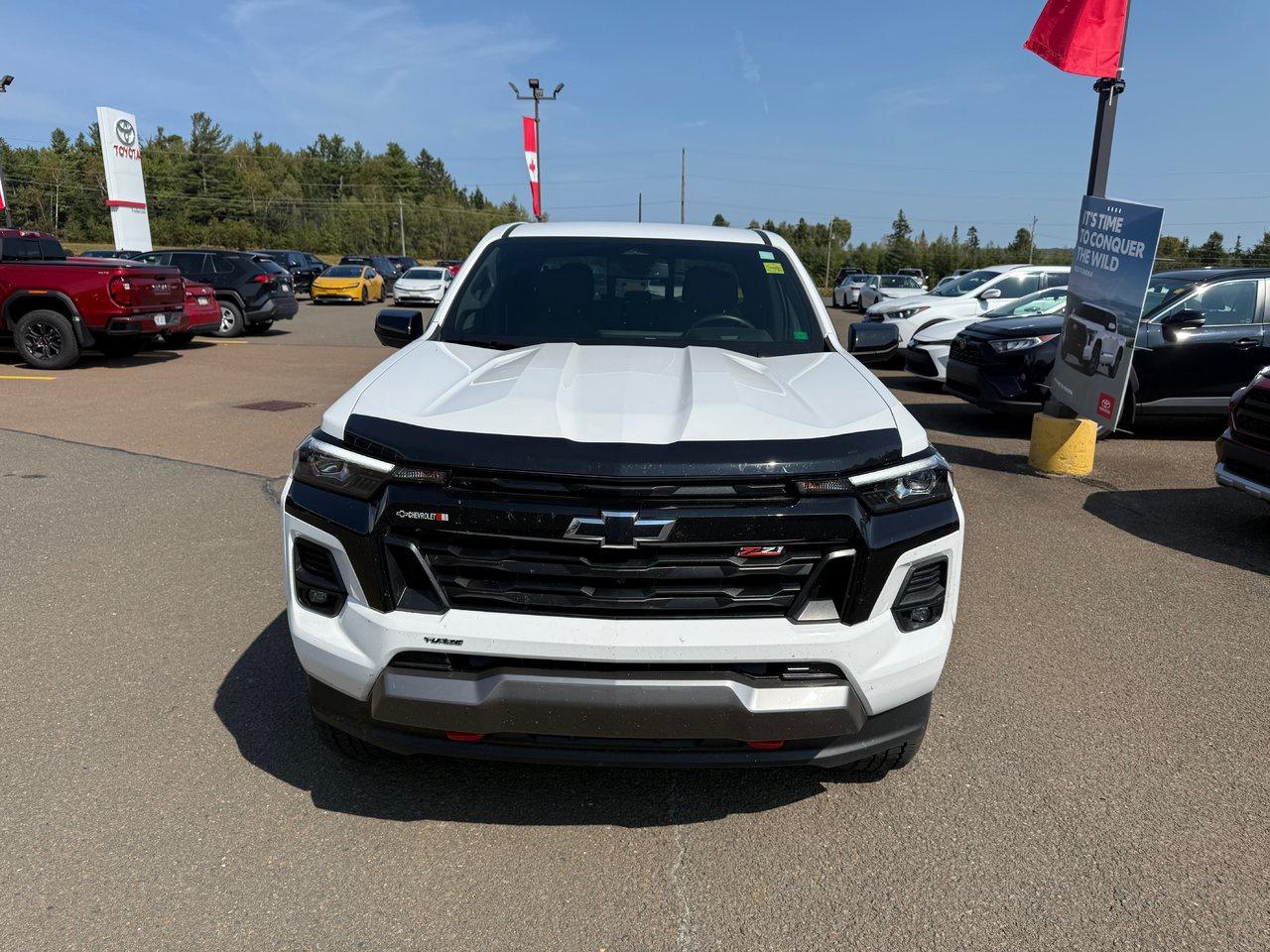 2024 Chevrolet Colorado 4WD Z71 Photo