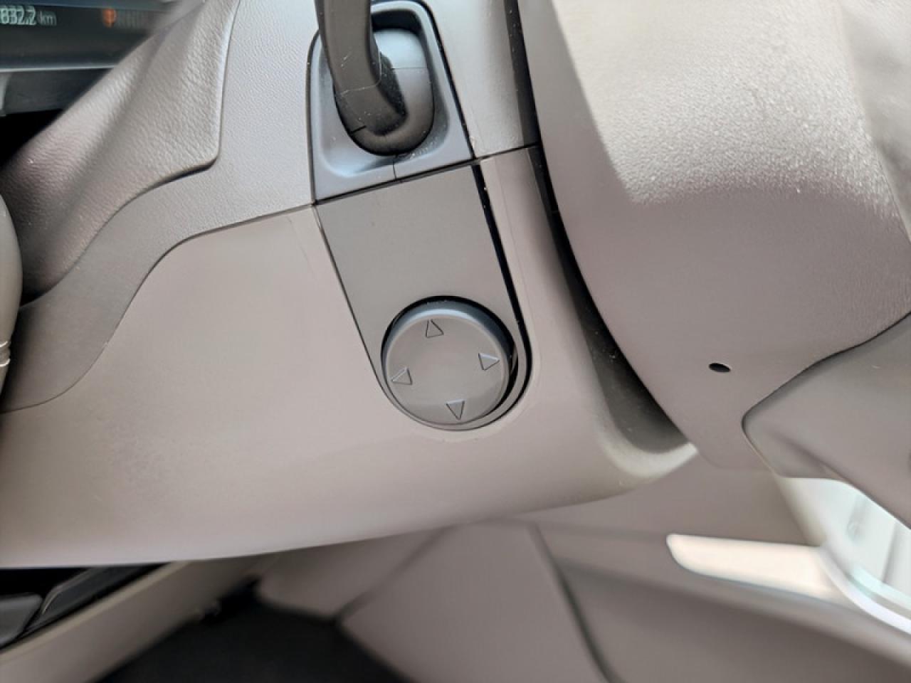 2022 Ford Explorer Platinum  **TECHNOLOGY PACKAGE** Photo