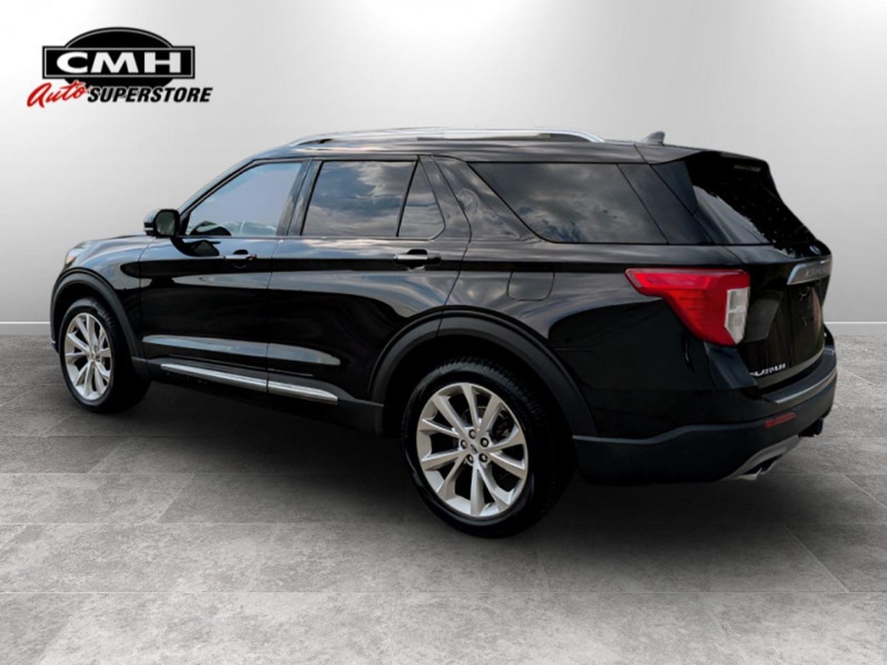 2022 Ford Explorer Platinum  **TECHNOLOGY PACKAGE** Photo2
