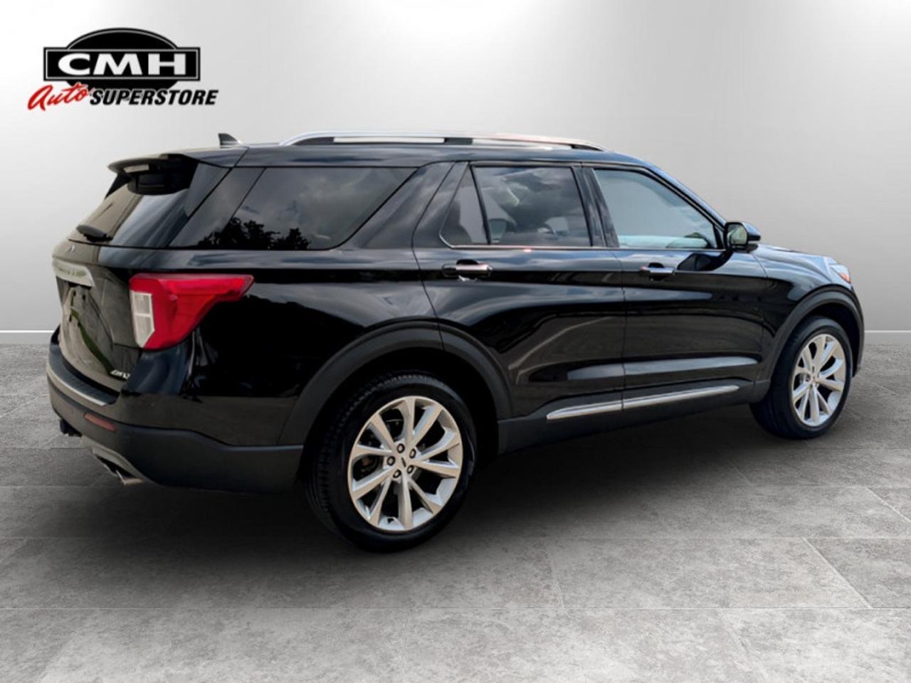 2022 Ford Explorer Platinum  **TECHNOLOGY PACKAGE** Photo4