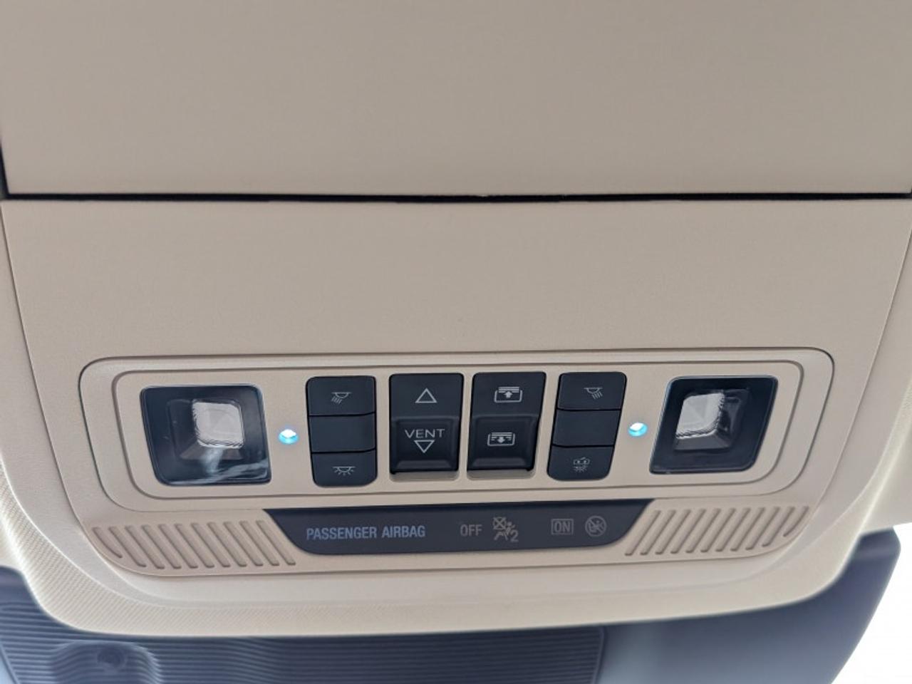 2022 Ford Explorer Platinum  **TECHNOLOGY PACKAGE** Photo