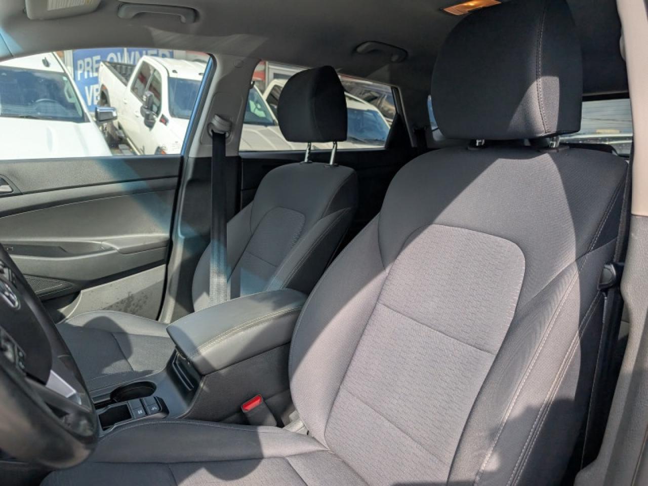 2020 Hyundai Tucson Preferred  **VERY LOW KMS - CLEAN CF** Photo