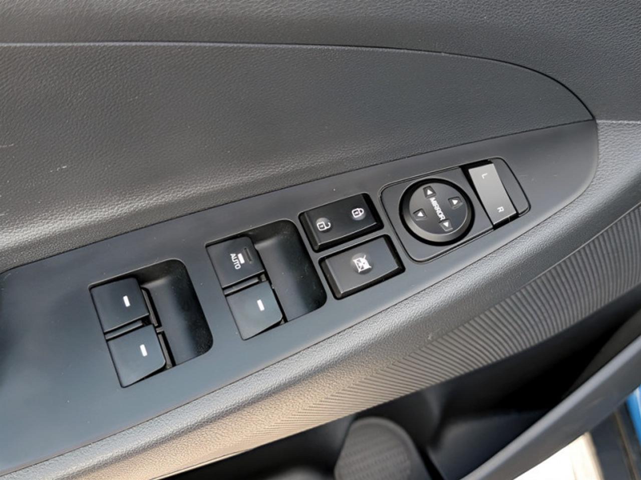 2020 Hyundai Tucson Preferred  **VERY LOW KMS - CLEAN CF** Photo