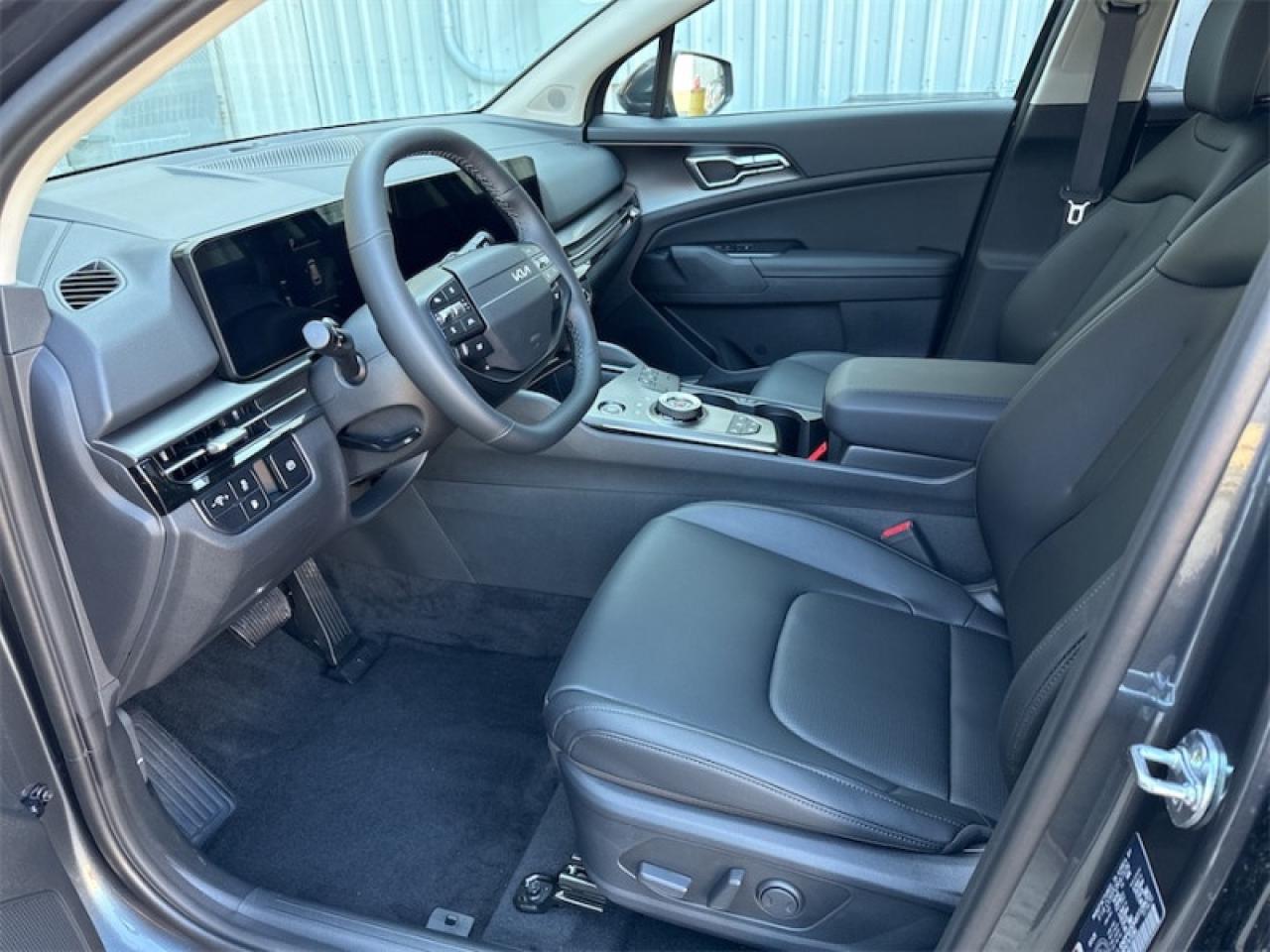 2026 Kia Sportage Plug-In Hybrid EX  Heated Steering Wheel Photo