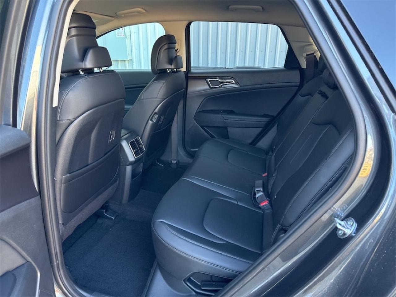 2026 Kia Sportage Plug-In Hybrid EX  Heated Steering Wheel Photo