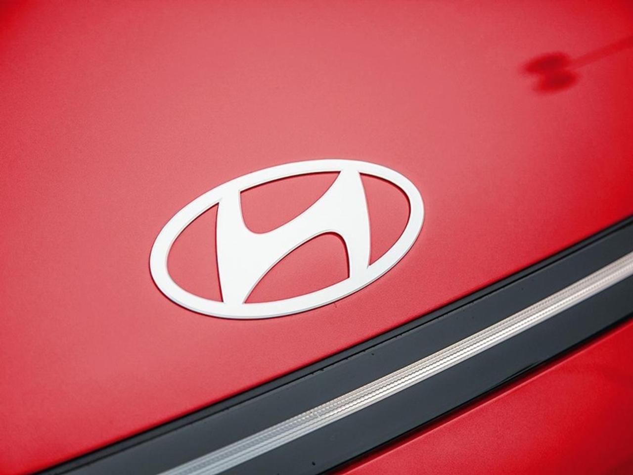 2026 Chevrolet Silverado 1500 RST  RST, 5.3 V8, CREW, 20" GLOSS BLACK ALLOYS Photo