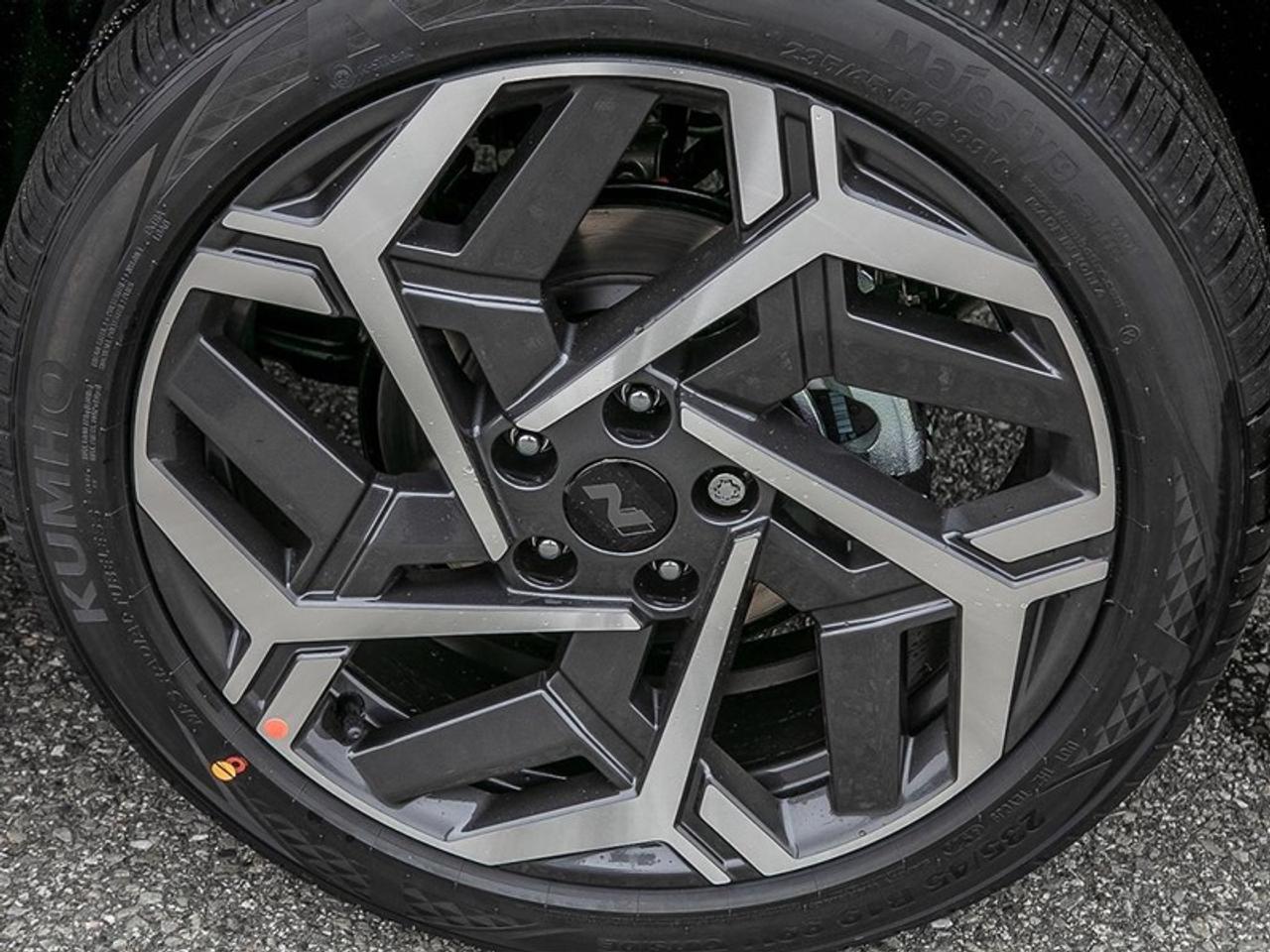 2026 Chevrolet Silverado 1500 RST  RST, 5.3 V8, CREW, 20" GLOSS BLACK ALLOYS Photo