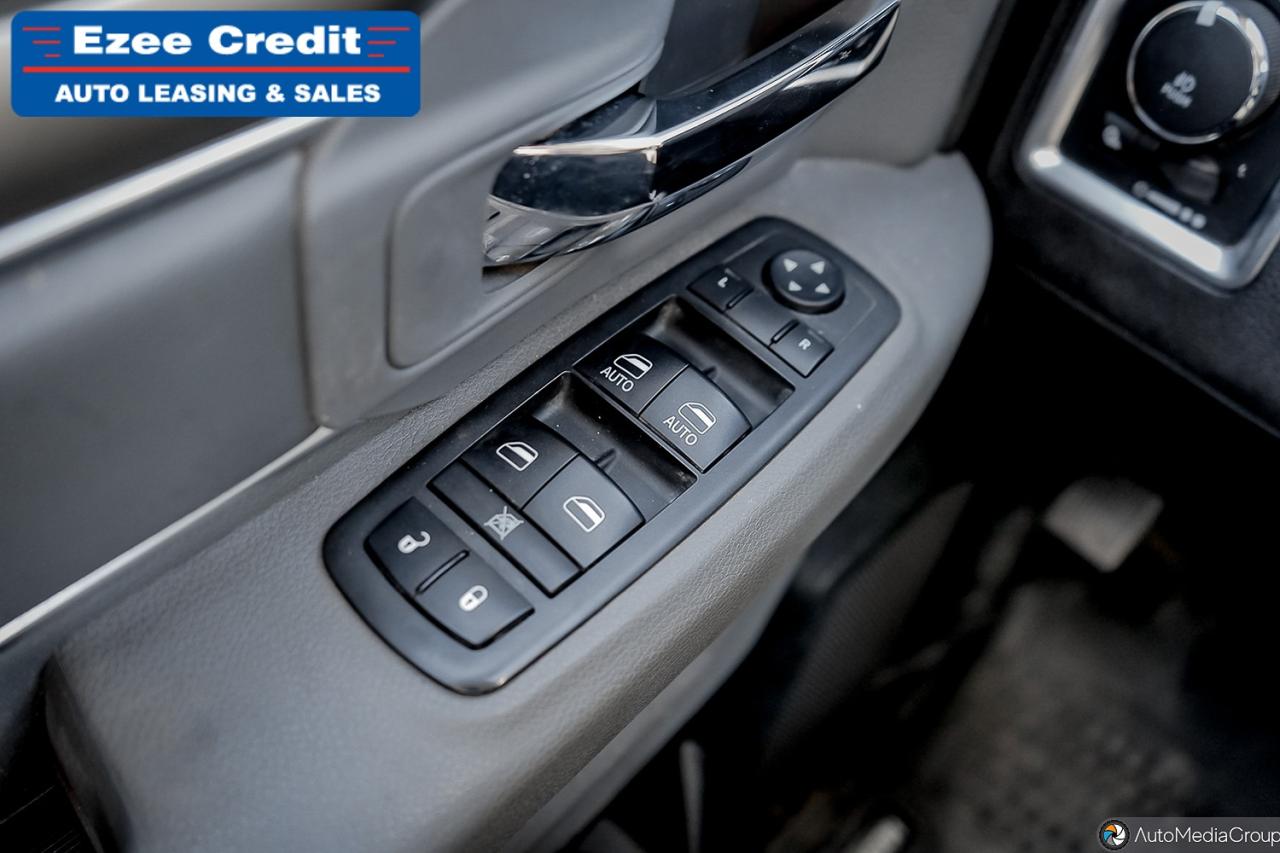 2018 RAM 1500 SLT Photo