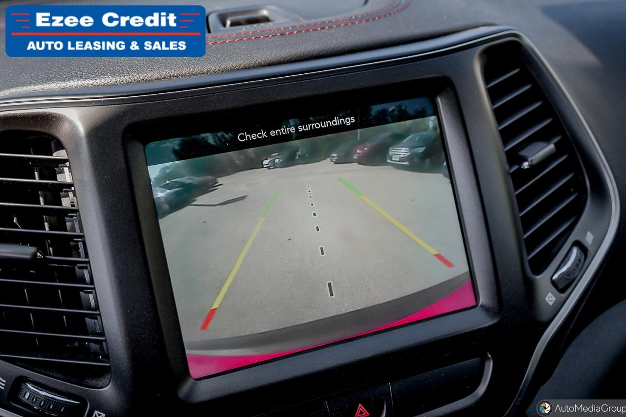 2019 Jeep Cherokee Trailhawk Photo