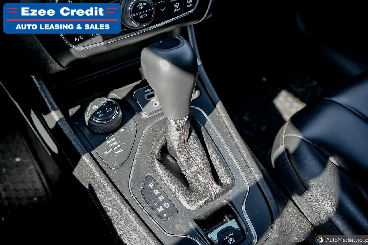 2019 Jeep Cherokee Trailhawk Photo