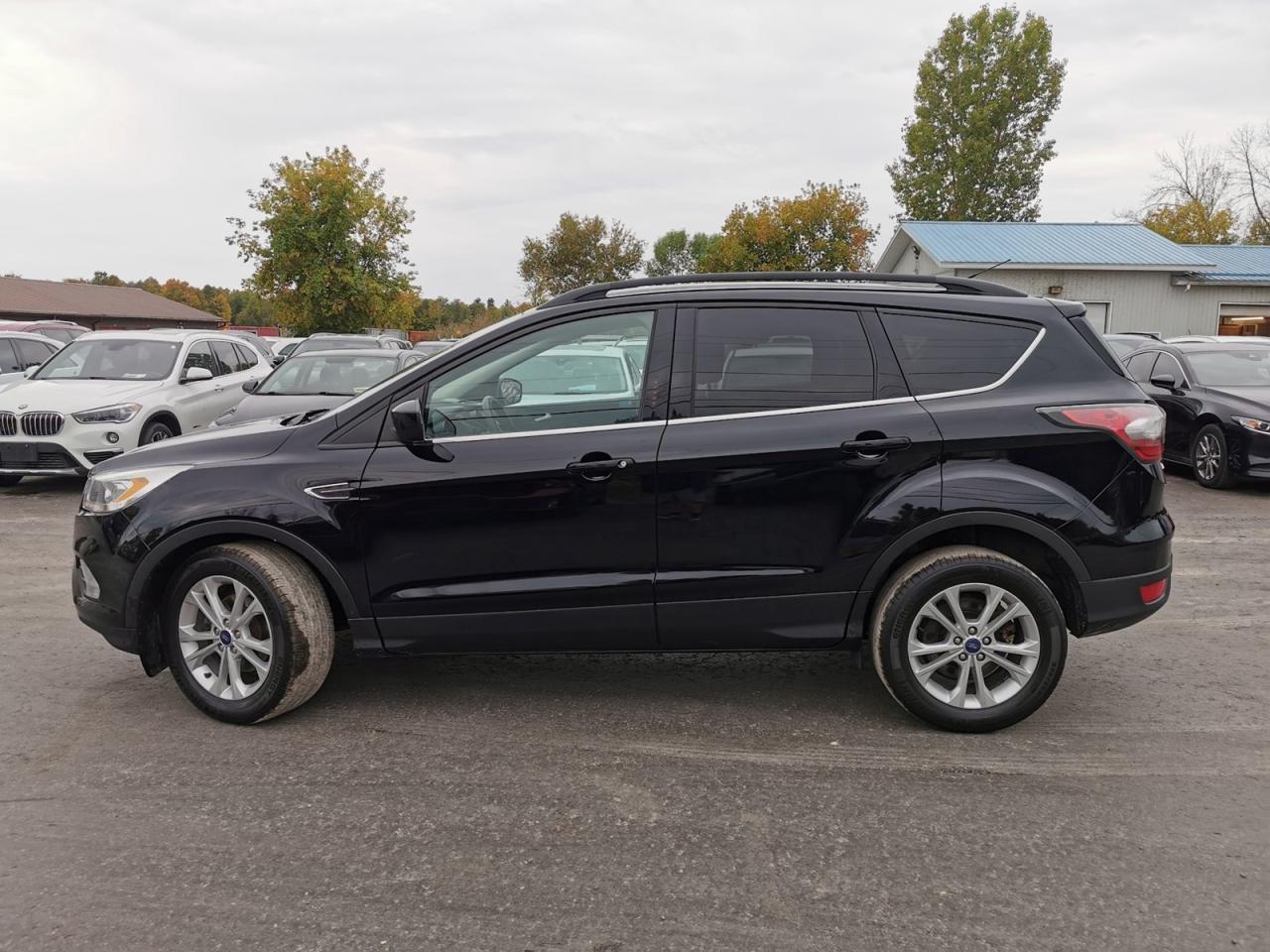 2017 Ford Escape SE - Photo #2