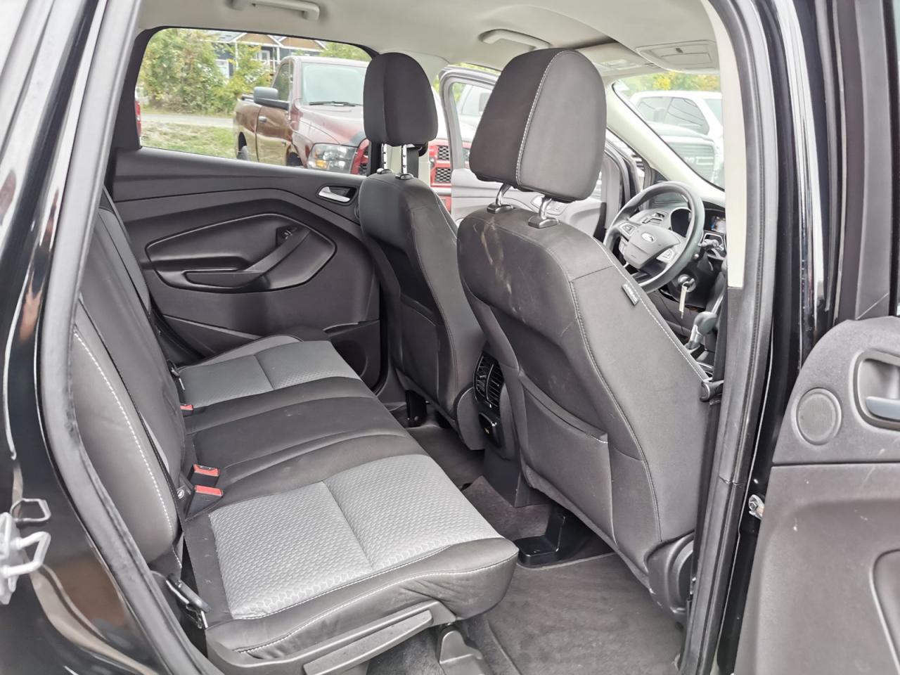 2017 Ford Escape SE - Photo #18