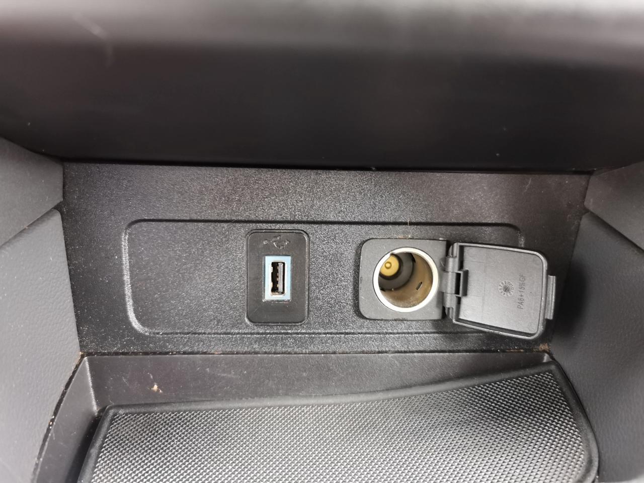 2017 Ford Escape SE - Photo #27