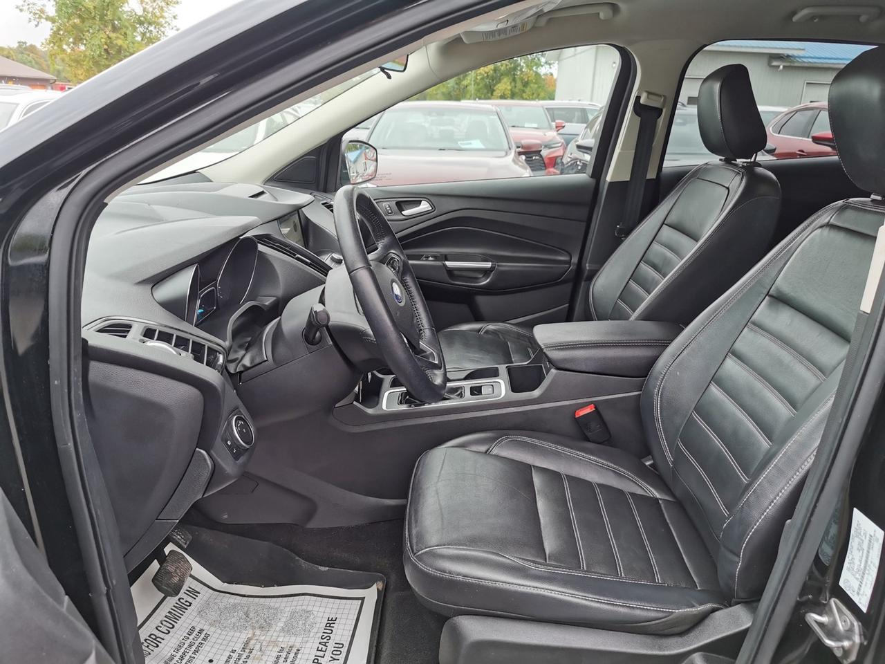 2018 Ford Escape SEL 4WD Photo