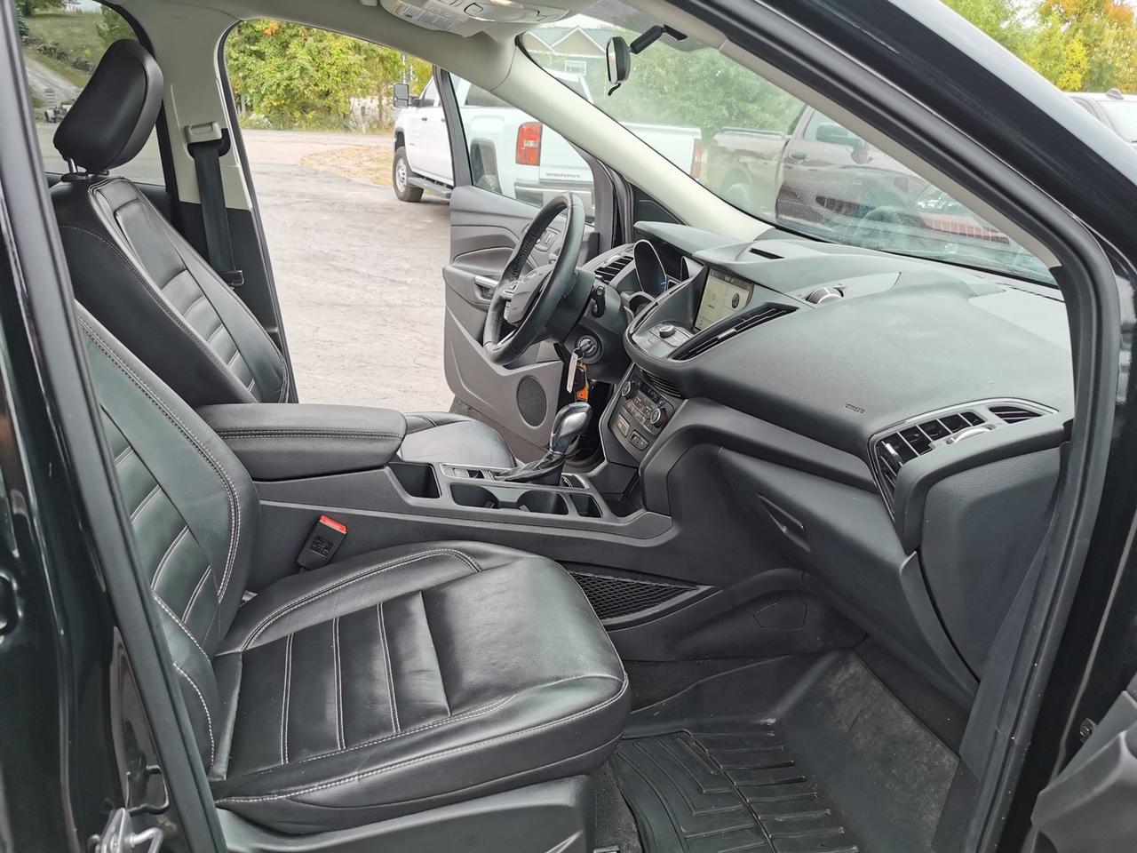 2018 Ford Escape SEL 4WD Photo