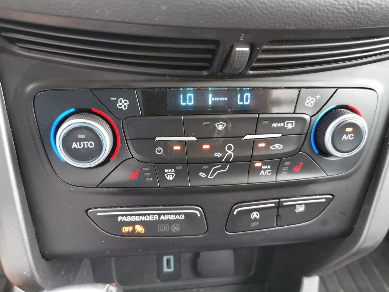 2018 Ford Escape SEL 4WD Photo