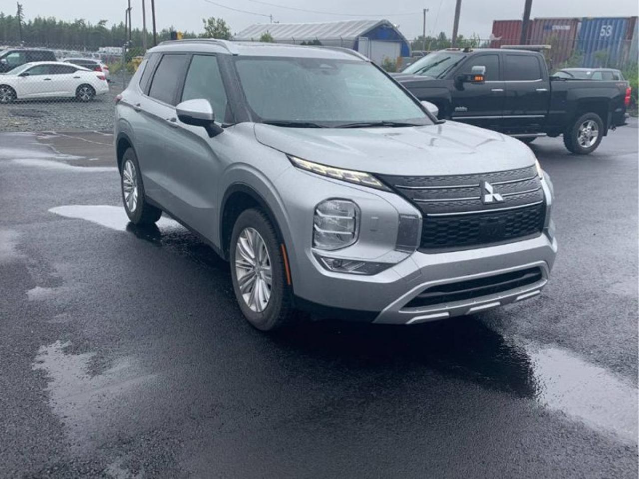 Used 2024 Mitsubishi Outlander SE AWC | 7 Passenger | Panoramic Sunroof | Heated Wheel + Seats | Power Liftgate | and More ! for sale in Guelph, ON