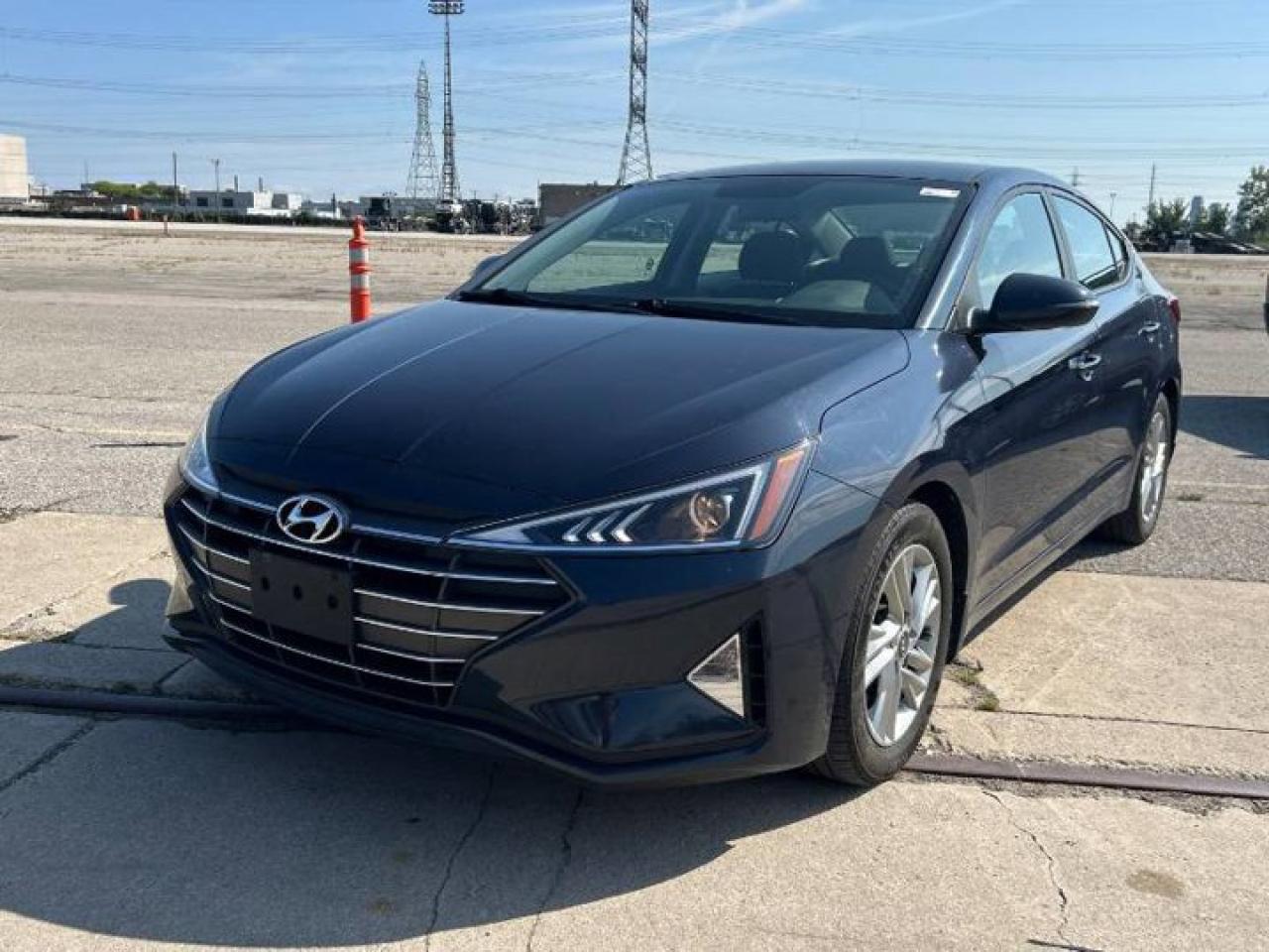 Used 2020 Hyundai Elantra Preferred | CarPlay | Android Auto | Heated Seats & Steering | Cruise Control | Rear Camera & More ! for sale in Guelph, ON