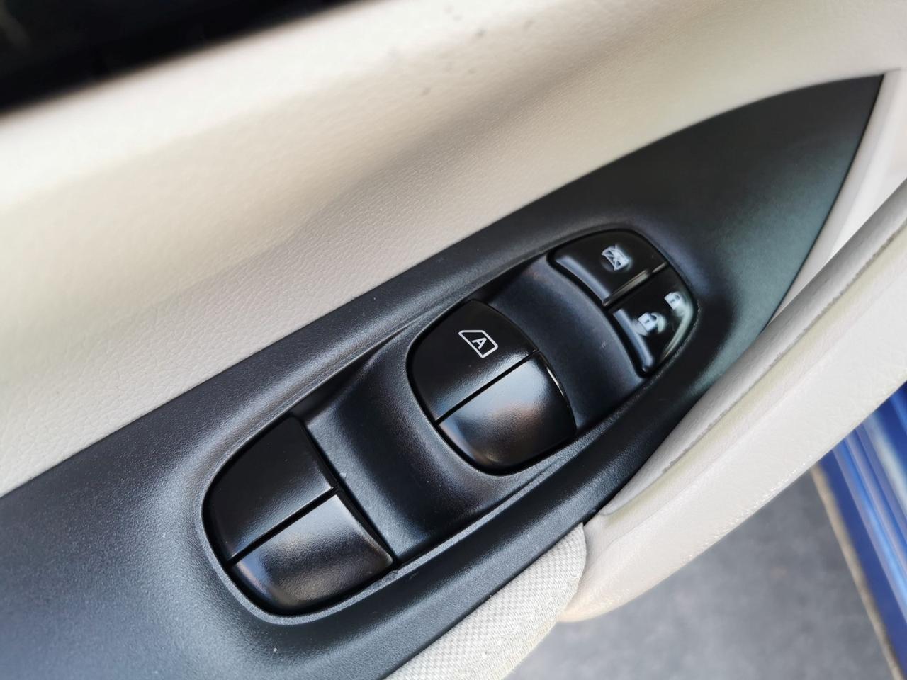 2018 Nissan Qashqai SV Photo