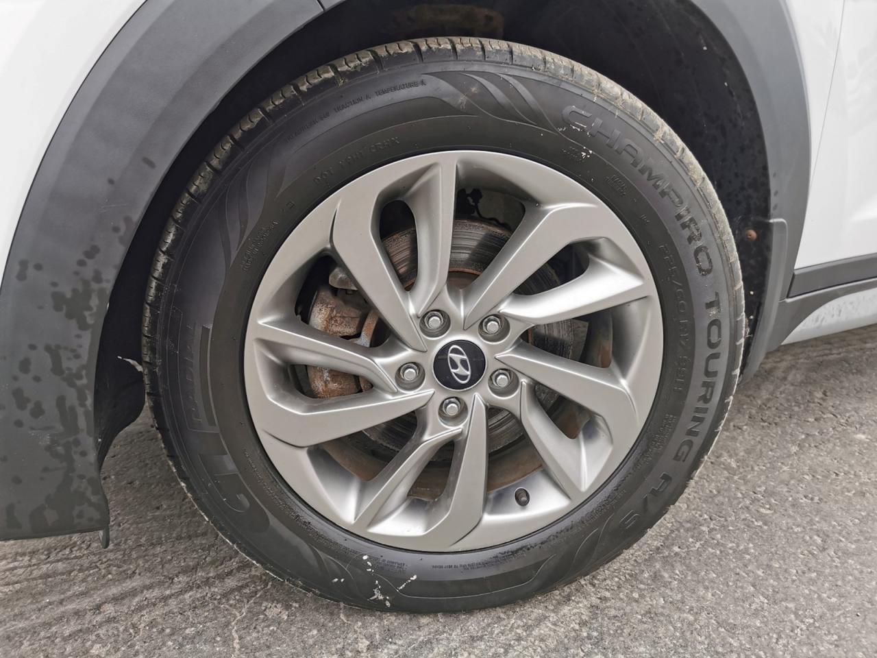 2017 Hyundai Tucson Limited - Photo #9