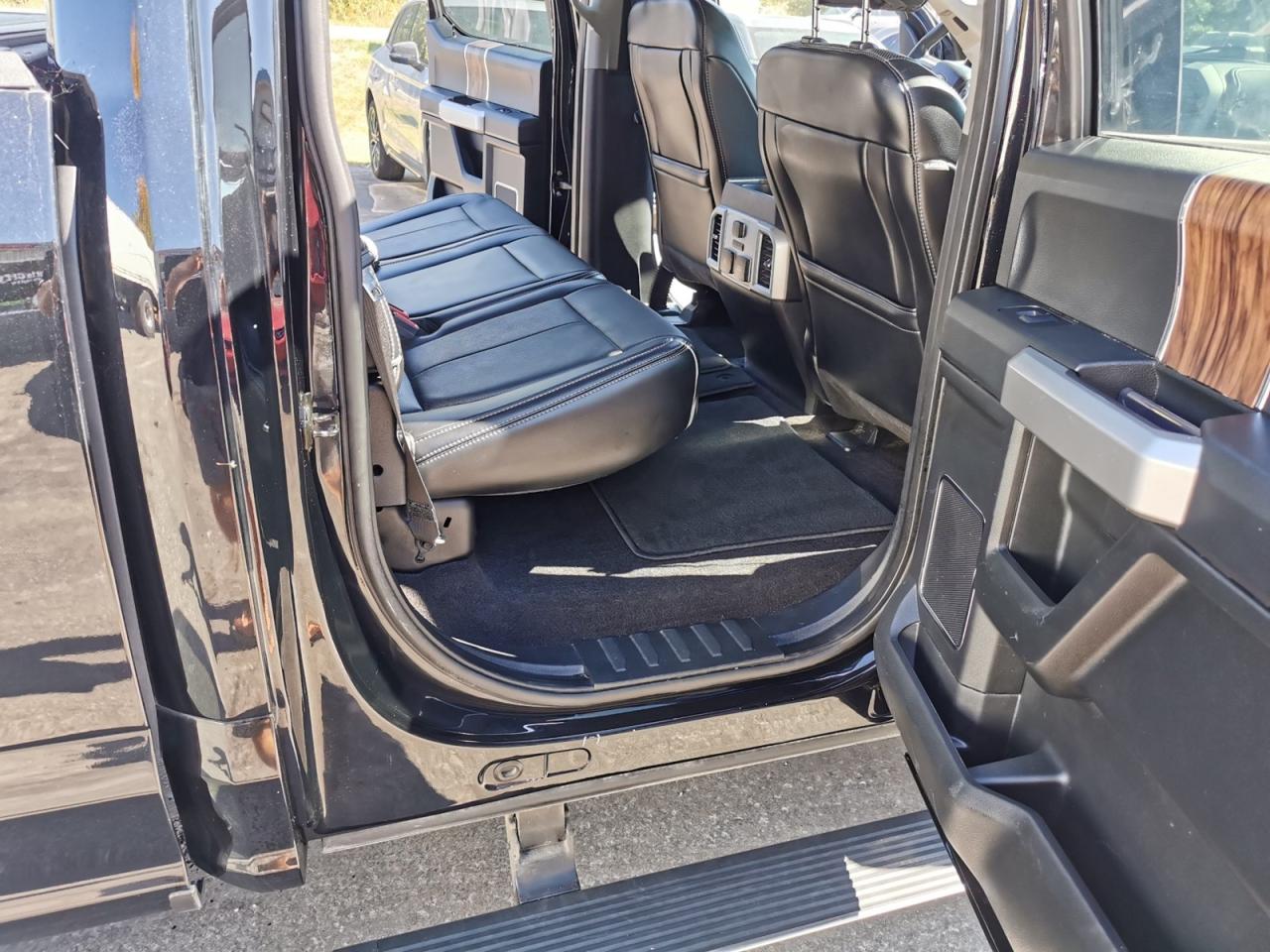 2018 Ford F-150 Lariat - Photo #32