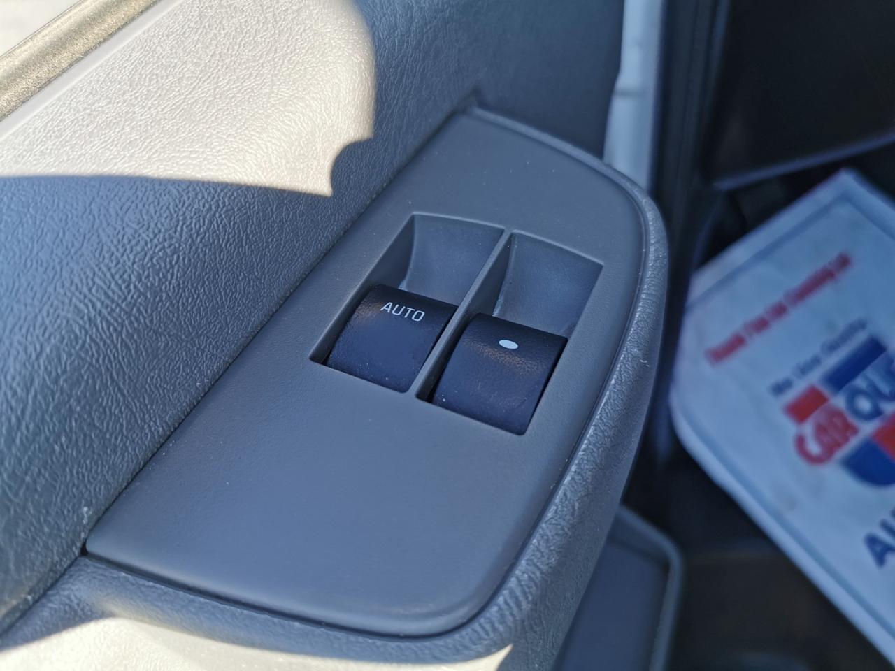 2021 Chevrolet Express 2500 - Photo #12